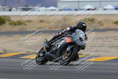 media/Jan-14-2023-SoCal Trackdays (Sat) [[497694156f]]/Turn 4 Set 2 (1030am)/